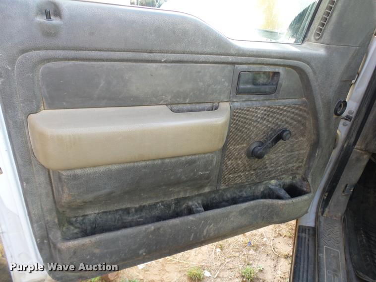 image for item DB0102 2010 Ford F150 XL pickup truck