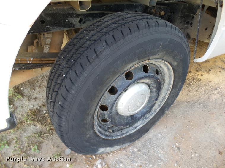 image for item DB0102 2010 Ford F150 XL pickup truck