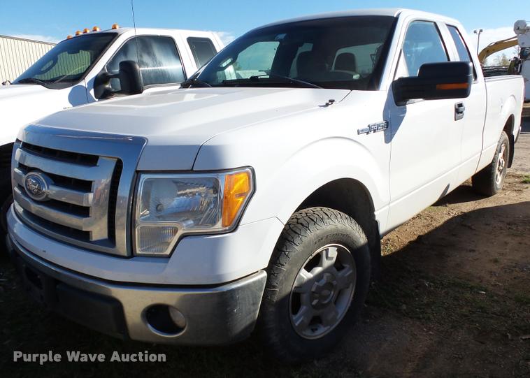 image for item DB0104 2011 Ford F150 XLT SuperCab pickup truck