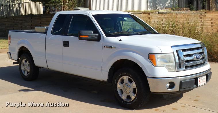 image for item DB0106 2012 Ford F150 XLT SuperCab pickup truck