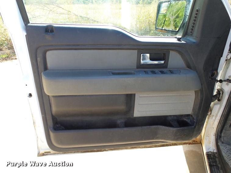 image for item DB0106 2012 Ford F150 XLT SuperCab pickup truck