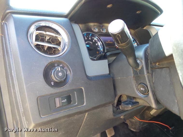 image for item DB0106 2012 Ford F150 XLT SuperCab pickup truck