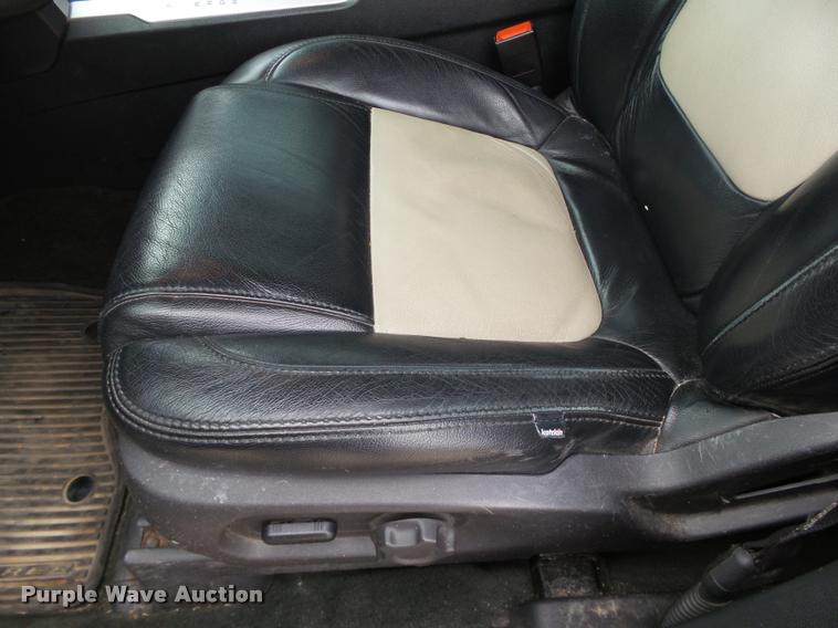 image for item DB0109 2014 Ford Explorer XLT SUV