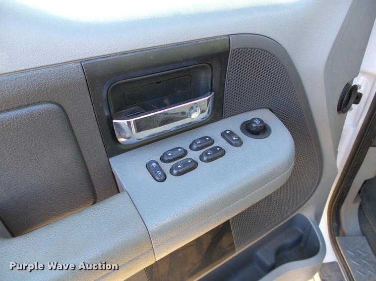 image for item DB0112 2008 Ford F150 XLT SuperCrew pickup truck