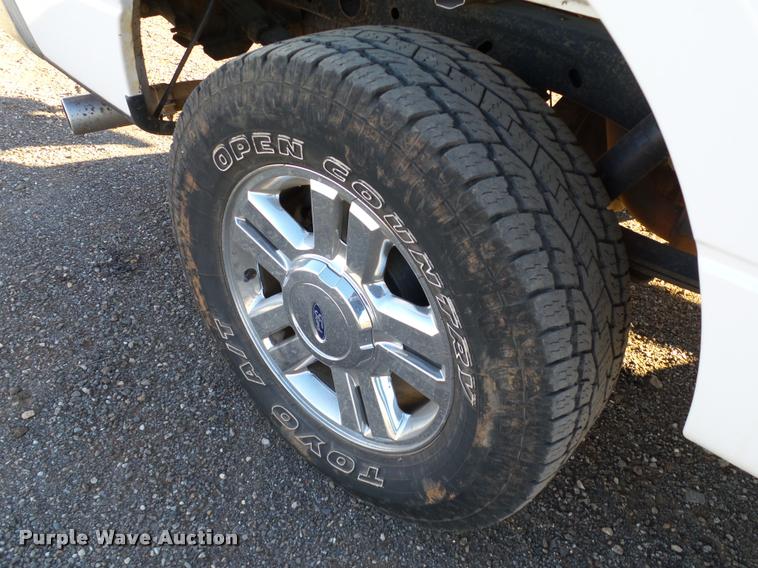 image for item DB0112 2008 Ford F150 XLT SuperCrew pickup truck