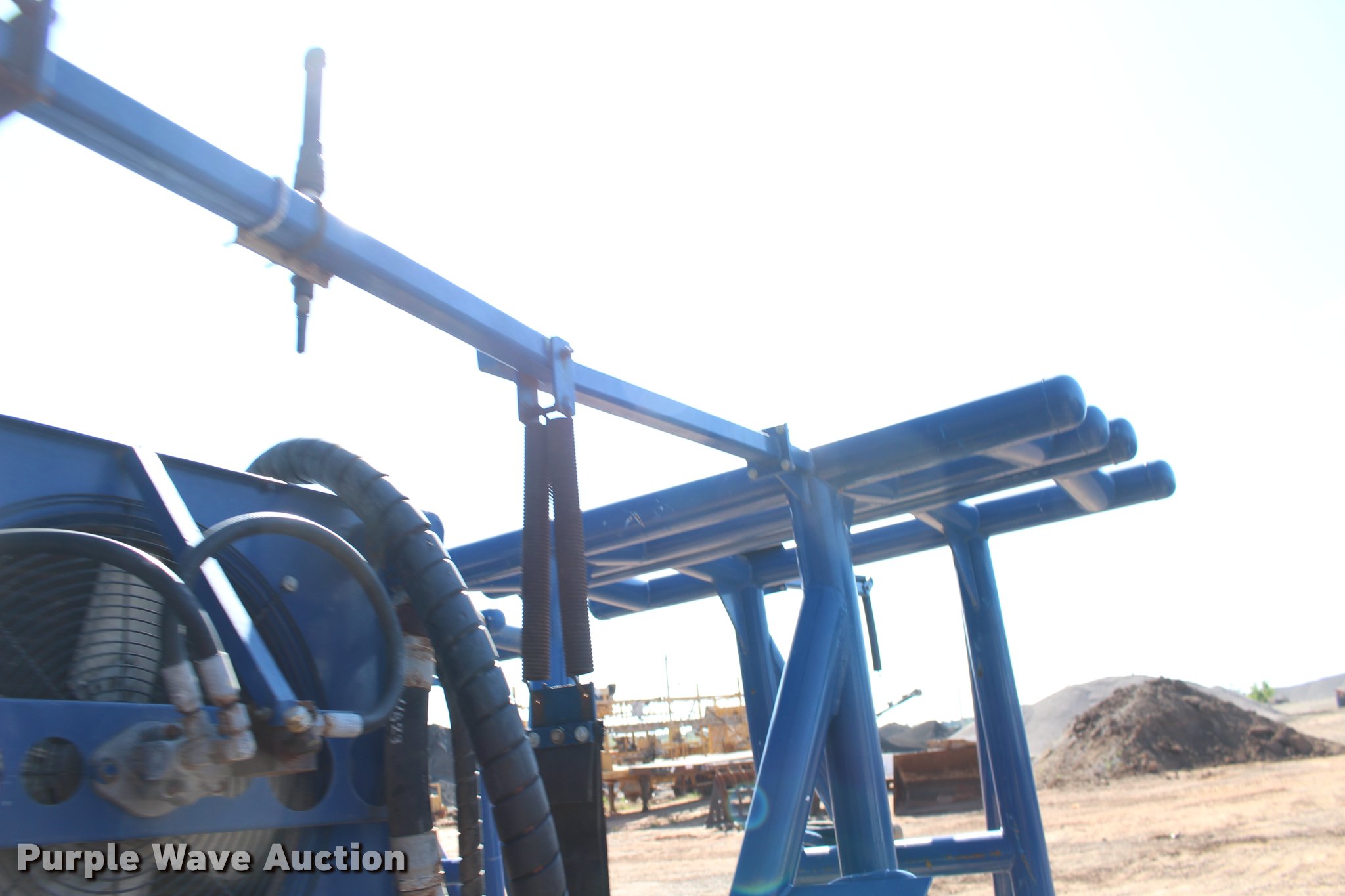 (5) headache racks in Edmond, OK Item BU9817 sold Purple Wave