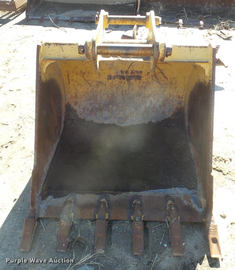 image for item BW9094 Caterpillar backhoe bucket