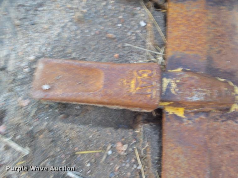 image for item BW9094 Caterpillar backhoe bucket