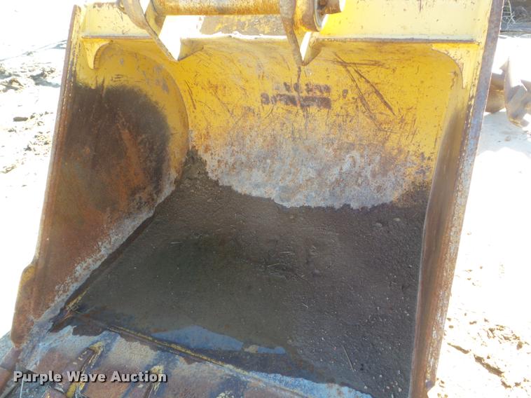 image for item BW9094 Caterpillar backhoe bucket