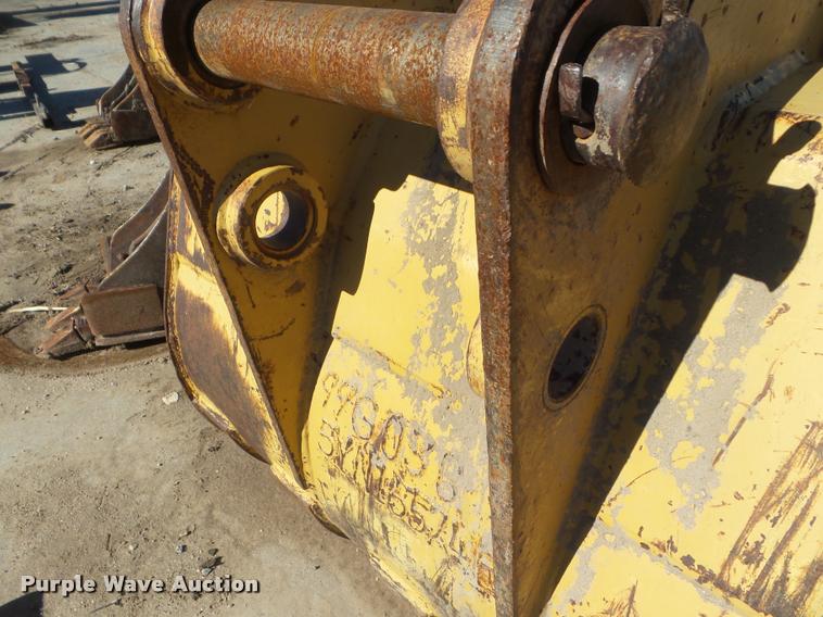 image for item BW9094 Caterpillar backhoe bucket