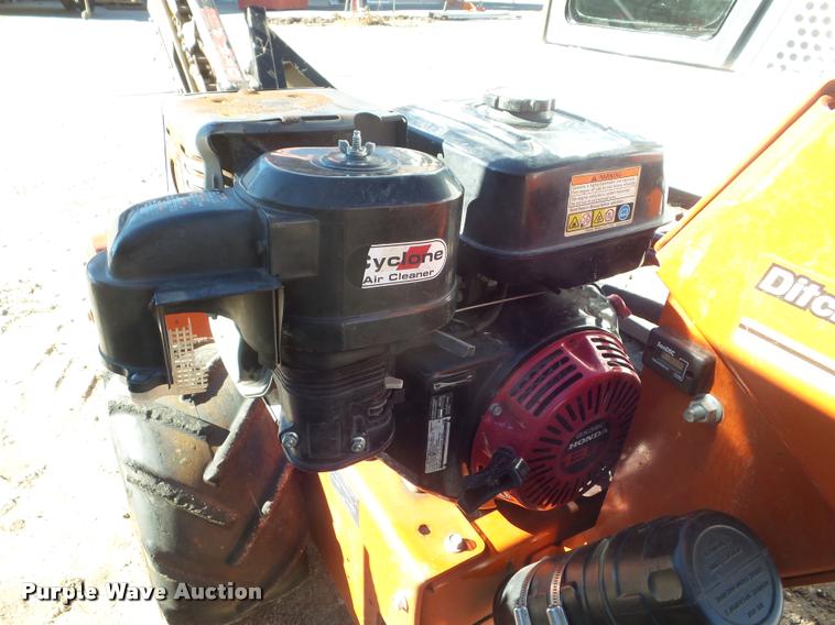 image for item BW9102 2009 Ditch Witch RT10 trencher