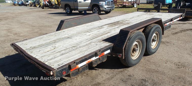 image for item DA4694 2001 PJ utility trailer