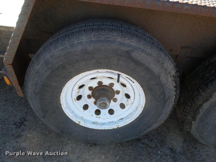 image for item DA4694 2001 PJ utility trailer