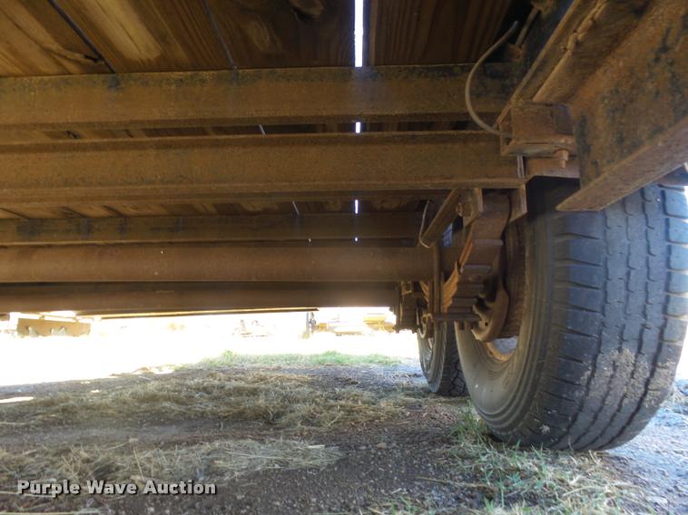 image for item DA4698 2007 PJ utility trailer