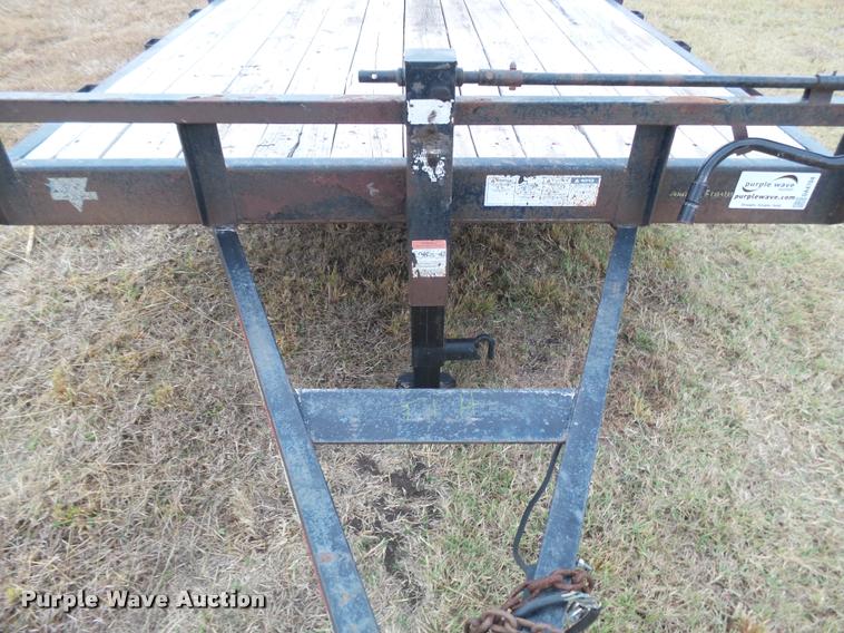 image for item DA4704 2008 PJ utility trailer