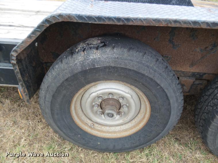 image for item DA4704 2008 PJ utility trailer