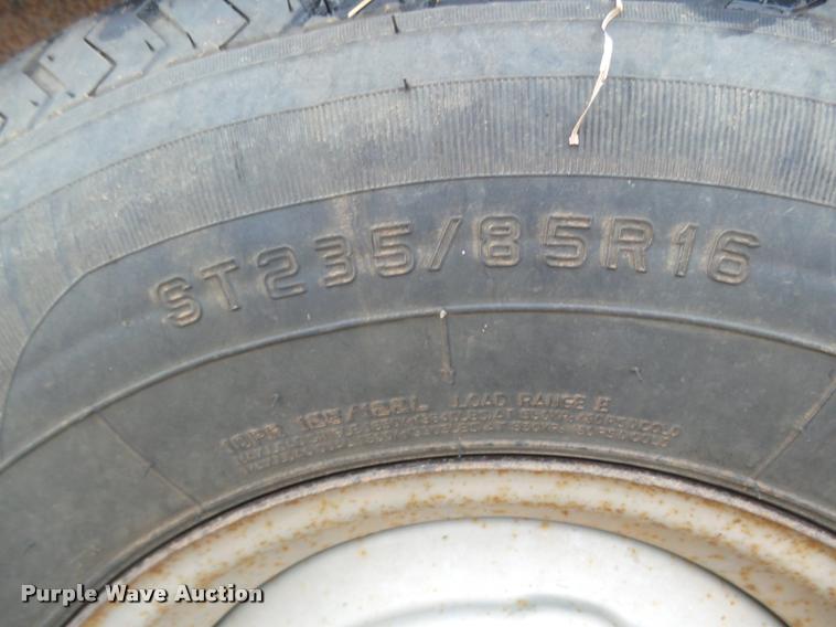 image for item DA4704 2008 PJ utility trailer