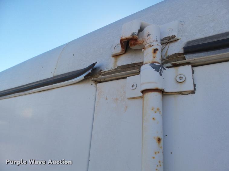 image for item DA4706 2002 Titan enclosed cargo trailer