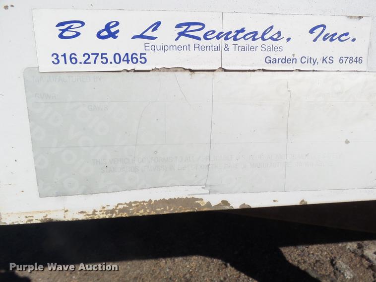 image for item DA4706 2002 Titan enclosed cargo trailer