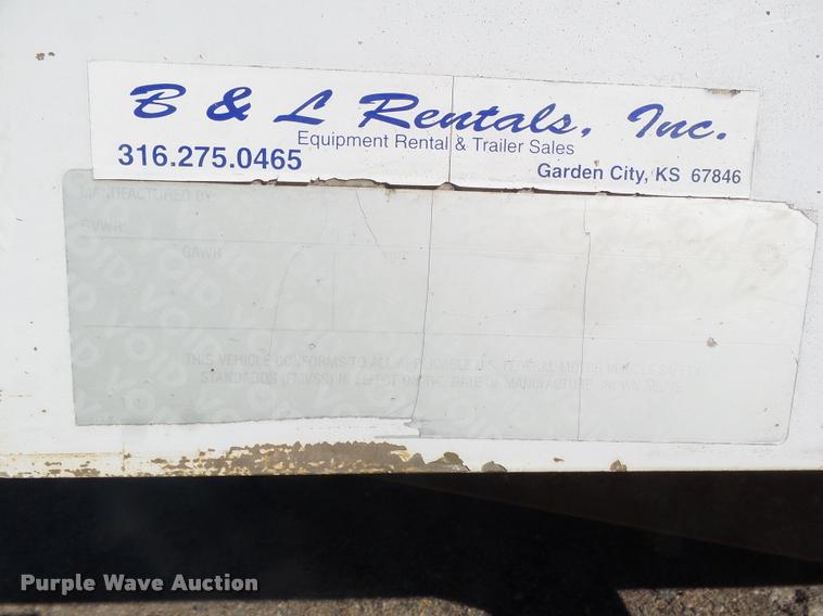 image for item DA4706 2002 Titan enclosed cargo trailer