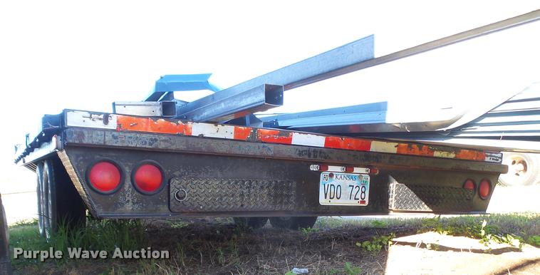 image for item DA4709 2003 Neal utility trailer