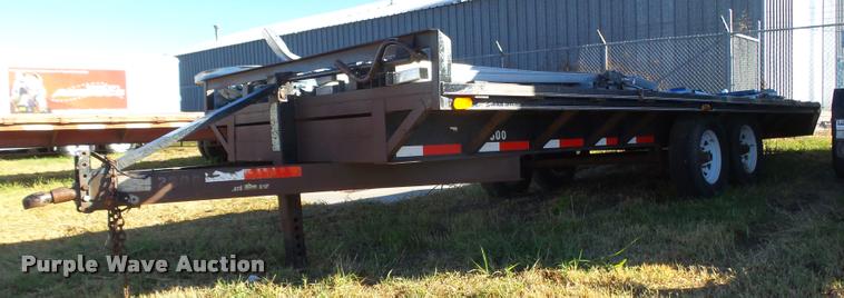 image for item DA4709 2003 Neal utility trailer