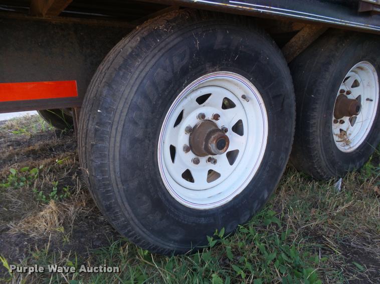 image for item DA4709 2003 Neal utility trailer