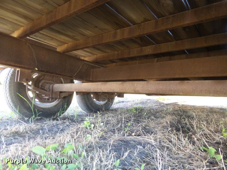 image for item DA4709 2003 Neal utility trailer