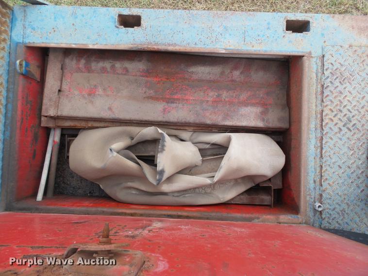 image for item DA4711 1978 Muvall 4451T equipment trailer