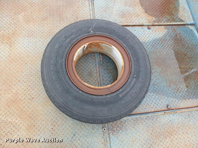 image for item DA4711 1978 Muvall 4451T equipment trailer