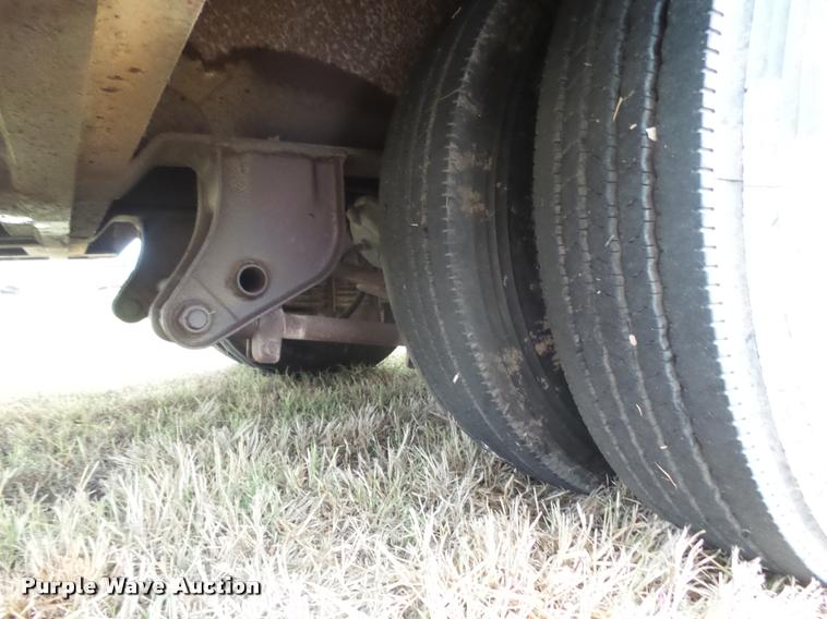 image for item DA4711 1978 Muvall 4451T equipment trailer