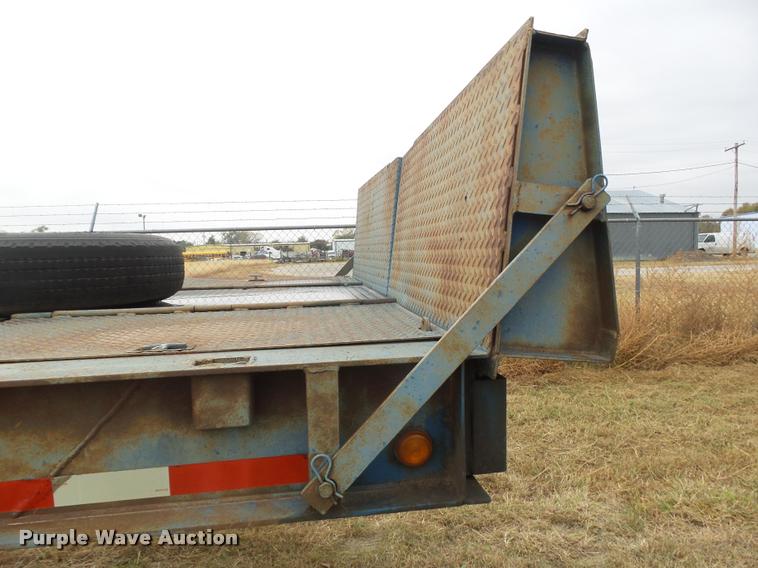 image for item DA4711 1978 Muvall 4451T equipment trailer
