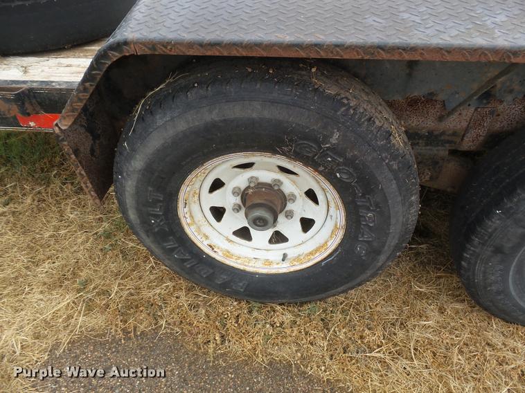 image for item DA4713 2007 PJ utility trailer