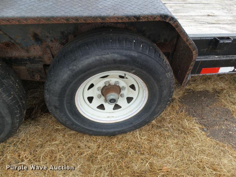 image for item DA4713 2007 PJ utility trailer