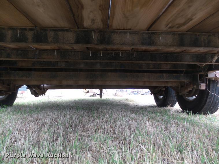 image for item DA4713 2007 PJ utility trailer