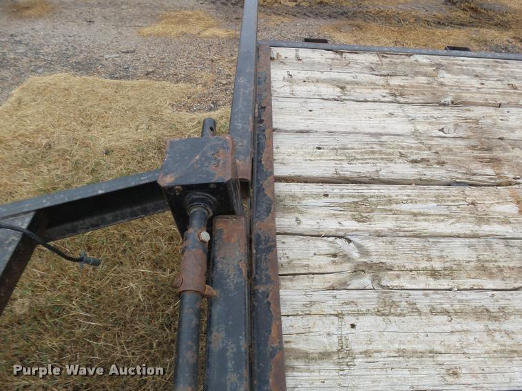 image for item DA4713 2007 PJ utility trailer