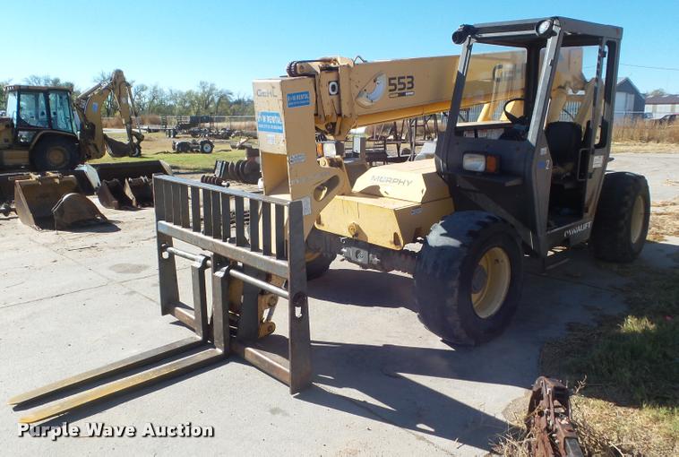 image for item DA4716 2001 Gehl 553 telehandler