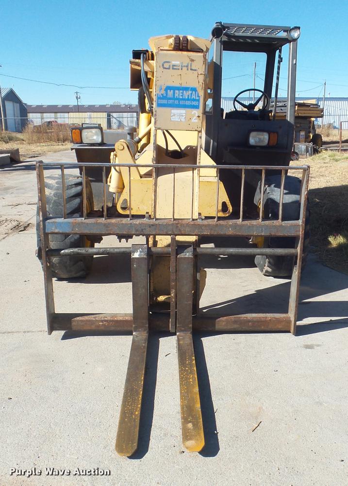 image for item DA4716 2001 Gehl 553 telehandler