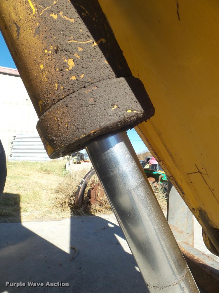 image for item DA4716 2001 Gehl 553 telehandler