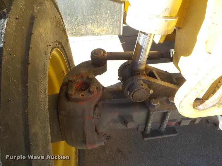 image for item DA4716 2001 Gehl 553 telehandler