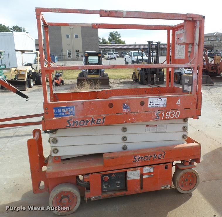 image for item DA4732 Snorkel S1930 scissor lift