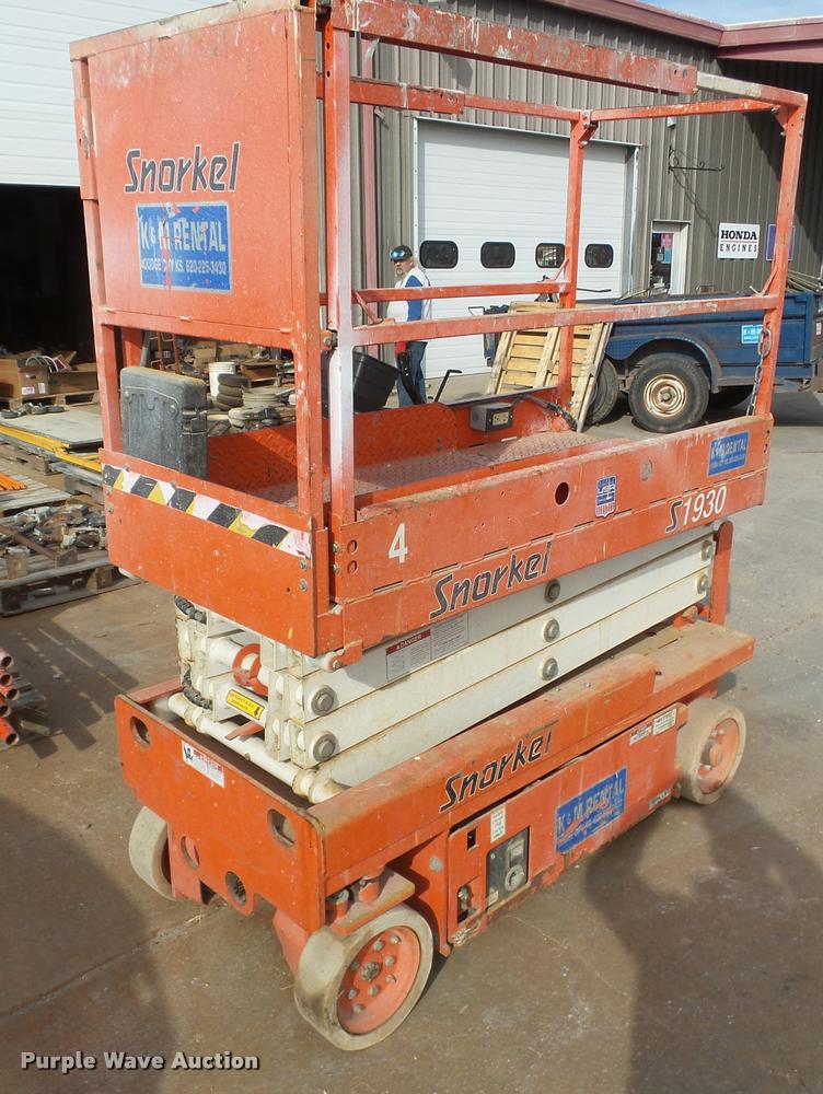 image for item DA4732 Snorkel S1930 scissor lift