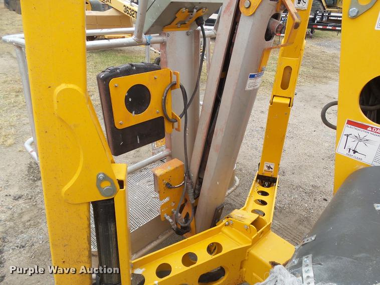 image for item DB1753 2013 Haulotte 5533A boom lift