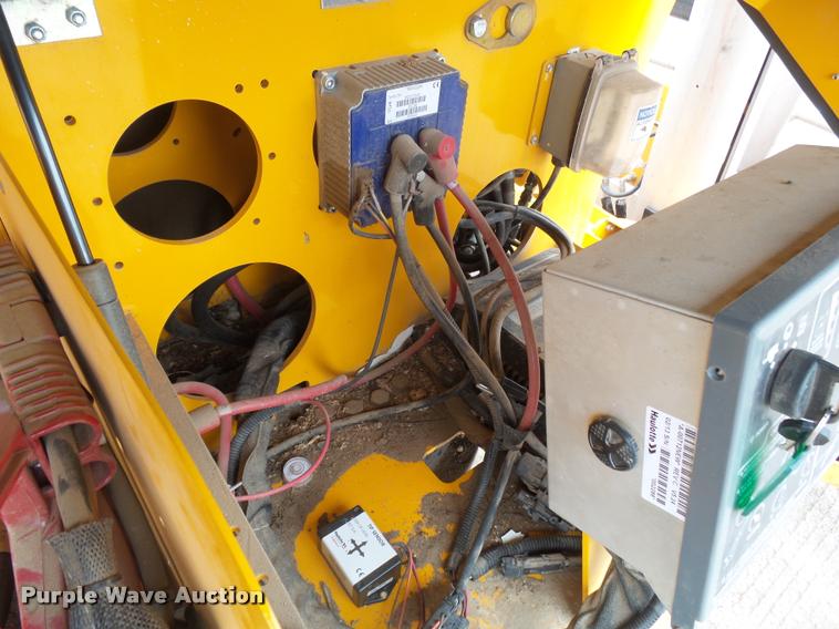 image for item DB1753 2013 Haulotte 5533A boom lift