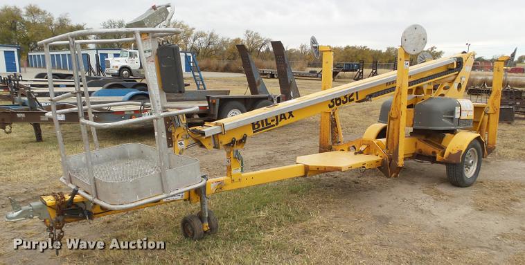 image for item DB1754 2003 Biljax 3632T boom lift