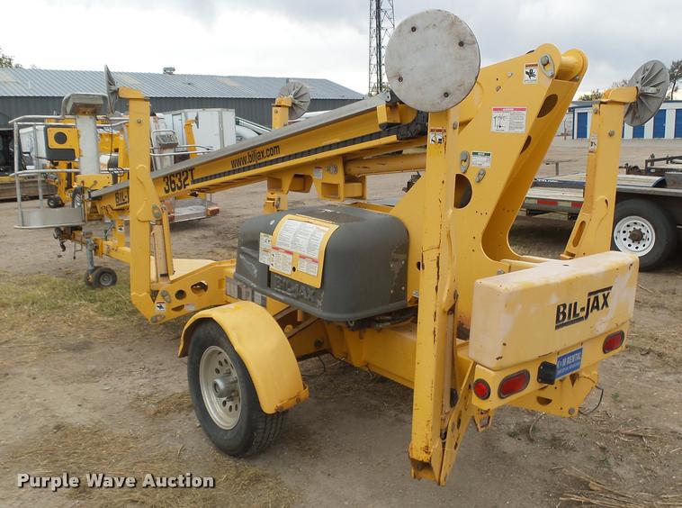 image for item DB1754 2003 Biljax 3632T boom lift