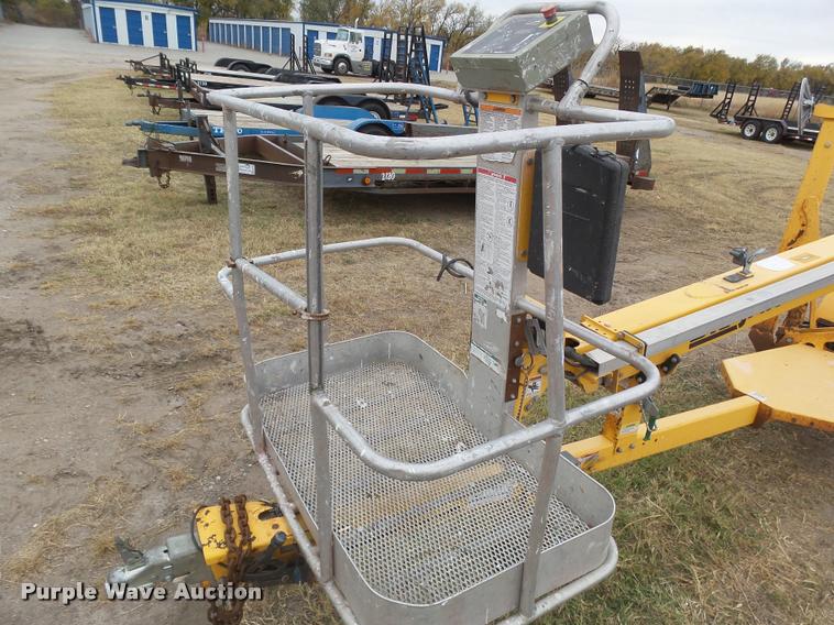 image for item DB1754 2003 Biljax 3632T boom lift