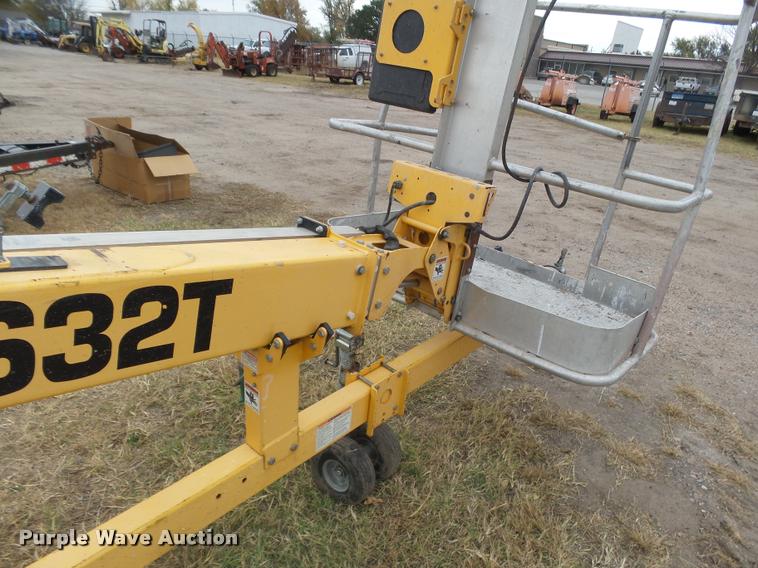 image for item DB1754 2003 Biljax 3632T boom lift