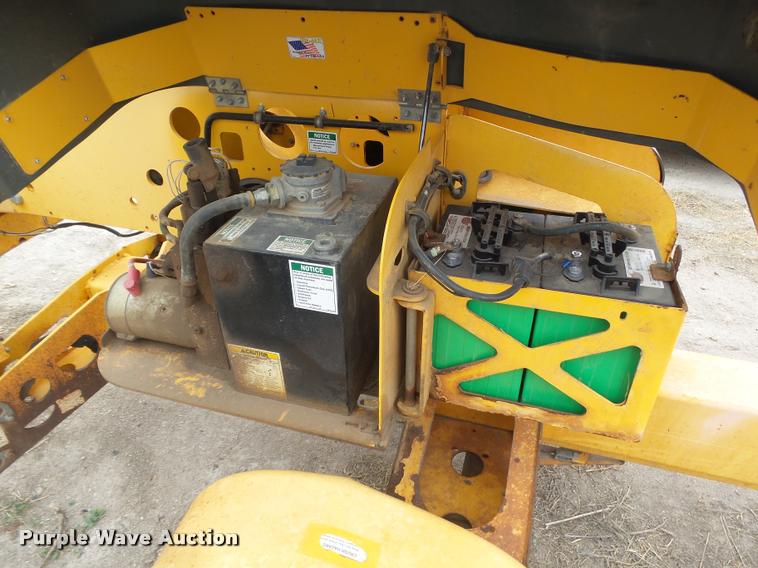 image for item DB1754 2003 Biljax 3632T boom lift