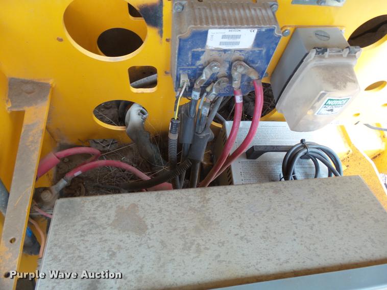 image for item DB1754 2003 Biljax 3632T boom lift